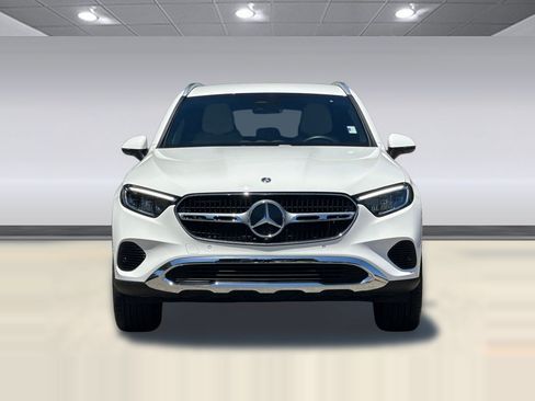 Used 2024 Mercedes-Benz GLC 300 4MATIC image 5