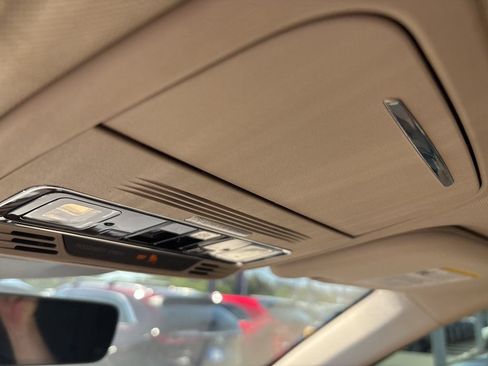 Used 2022 Lincoln Aviator Grand Touring w/ Equipment Group 301A AWD/4WD image 21