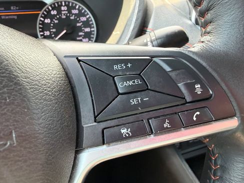 Used 2024 Nissan Sentra SR FWD image 29