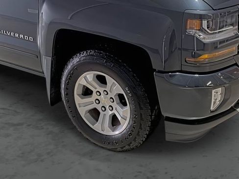 Used 2018 Chevrolet Silverado 1500 LT w/ All Star Edition AWD/4WD image 15