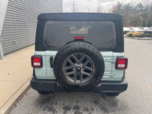 Used 2024 Jeep Wrangler Sport S image 34