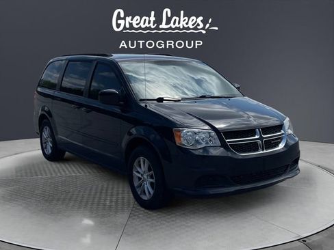 Used 2016 Dodge Grand Caravan SXT w/ Rear Park Assist Package FWD image 7