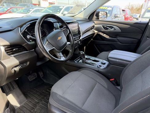 Used 2019 Chevrolet Traverse LT image 10