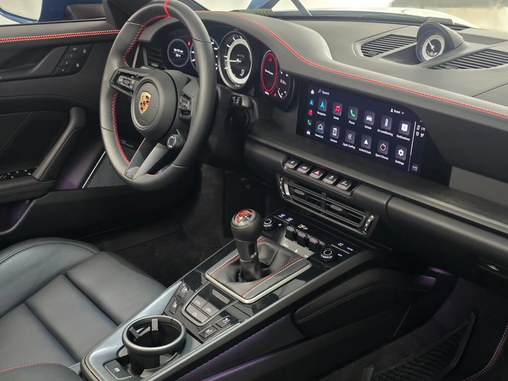 Used 2023 Porsche 911 Carrera GTS RWD image 21