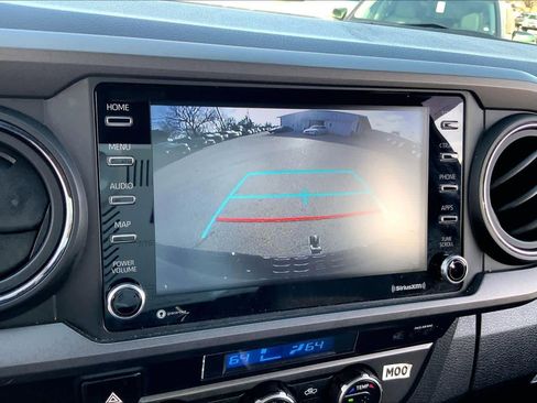 Used 2023 Toyota Tacoma TRD Sport image 25