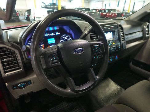 Used 2021 Ford F250 XL w/ Power Equipment Group image 9