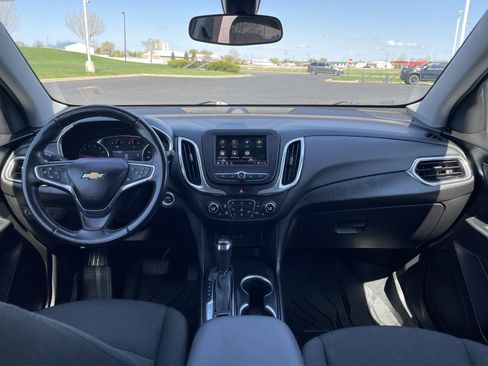 Used 2019 Chevrolet Equinox LT AWD/4WD image 17