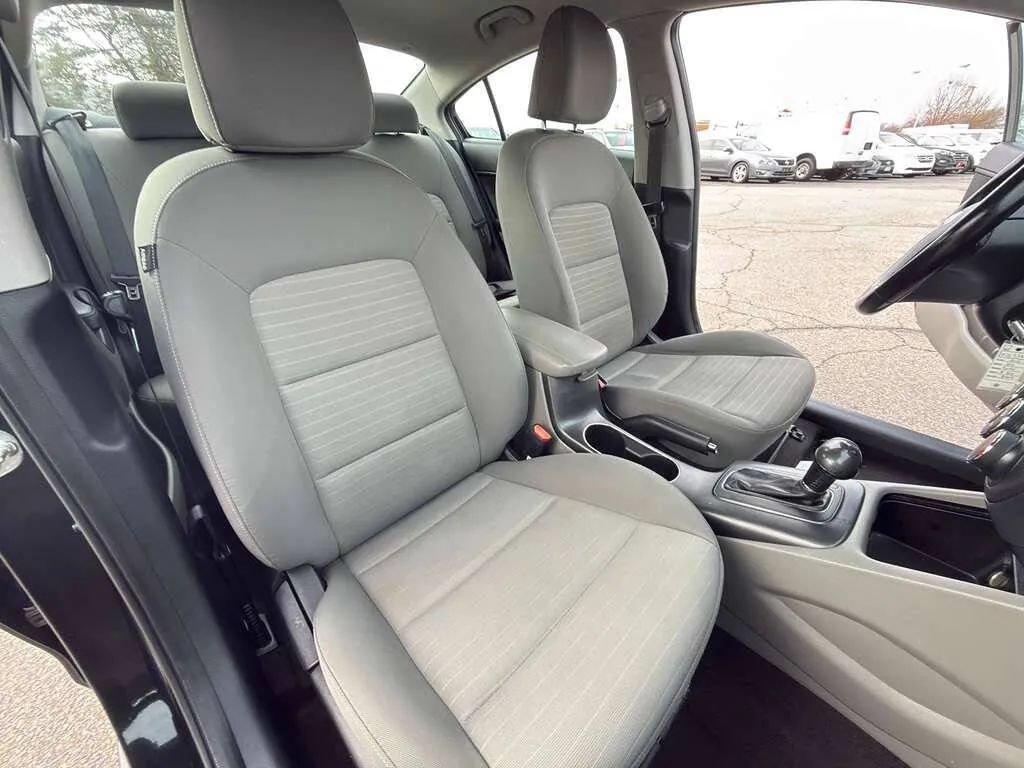 Used 2015 Kia Forte EX FWD image 32