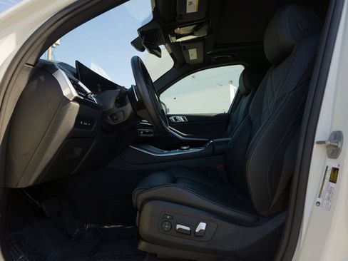 Used 2025 BMW X5 sDrive40i w/ Parking Assistance Package image 8