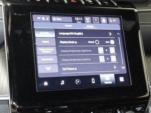 Used 2025 Jeep Grand Cherokee Altitude image 26