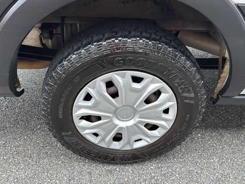 Used 2019 Ford Transit 350 XLT image 27