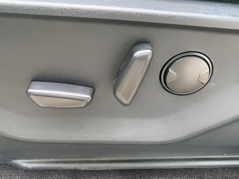 Certified 2021 Ford F150 XLT w/ Equipment Group 302A High image 10