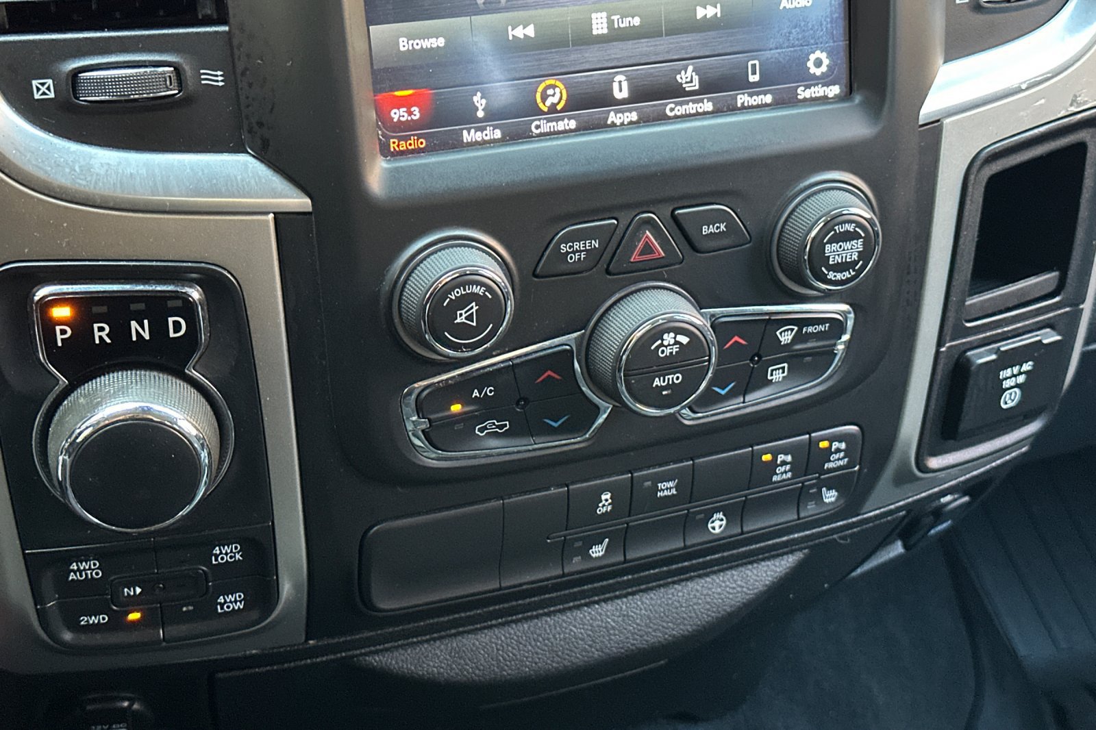 Used 2019 RAM 1500 Big Horn AWD/4WD image 19
