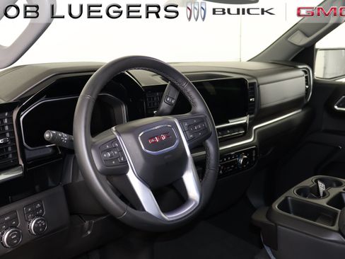 Certified 2026 GMC Sierra 1500 SLT AWD/4WD image 13