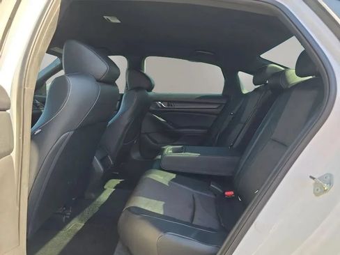 Used 2018 Honda Accord Sport image 39