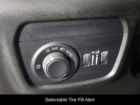 Used 2023 Jeep Grand Cherokee Altitude AWD/4WD image 20