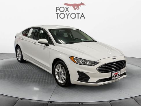 Used 2020 Ford Fusion SE FWD image 8