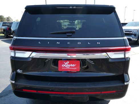 Used 2022 Lincoln Navigator L Reserve w/ Equipment Group 201A AWD/4WD image 6