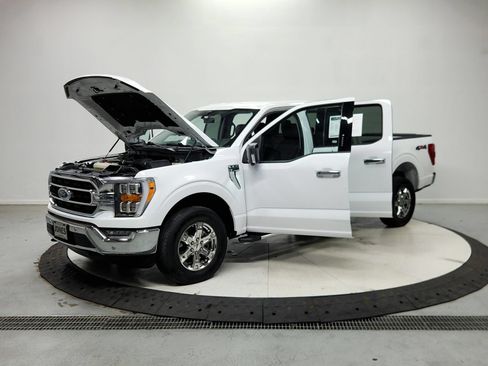 Used 2022 Ford F150 XLT w/ Equipment Group 302A High AWD/4WD image 12