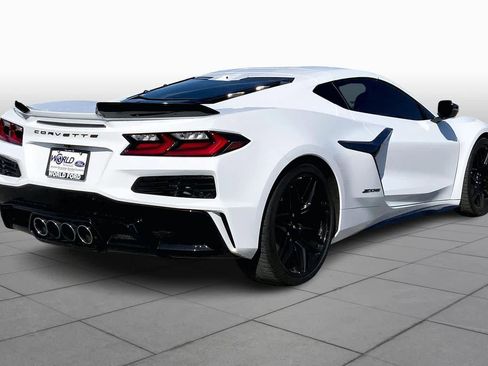 Used 2024 Chevrolet Corvette Z06 image 12