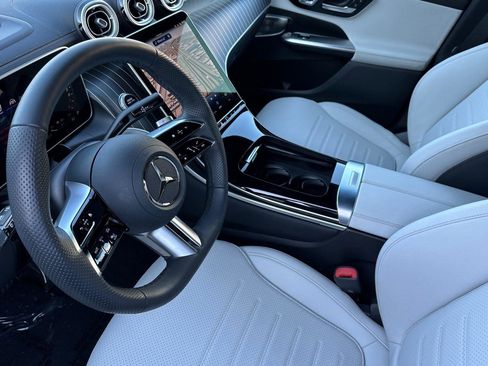 Used 2026 Mercedes-Benz GLC 350e 4MATIC image 9