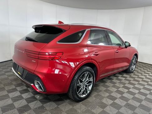 Used 2022 Genesis GV70 2.5T w/ Advanced Package image 3