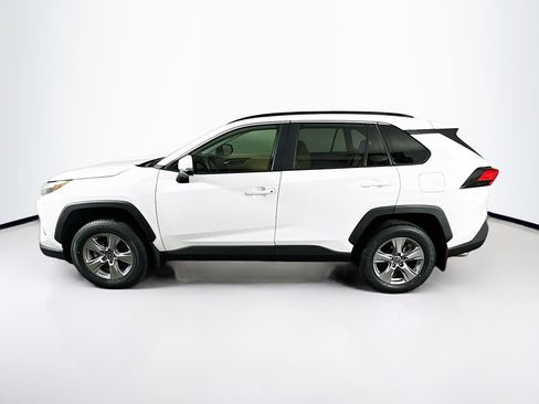 Used 2025 Toyota RAV4 XLE w/ Convenience Package image 4