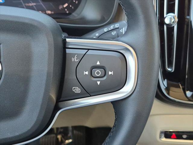 Used 2026 Volvo XC40 B5 Ultra w/ Climate Package AWD/4WD image 15