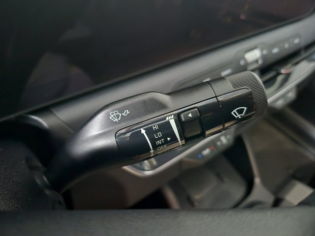 Used 2025 Kia K4 EX FWD image 21