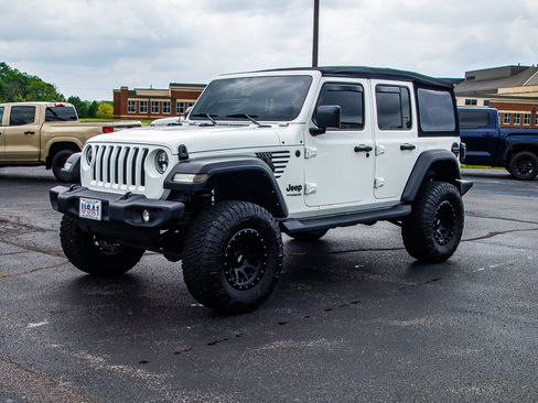 Used 2022 Jeep Wrangler Unlimited Sport AWD/4WD image 3