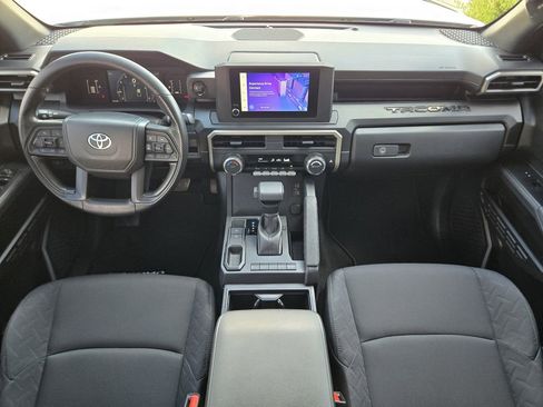 Used 2025 Toyota Tacoma SR image 12