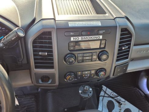 Used 2019 Ford F550 2WD Regular Cab Super Duty image 24