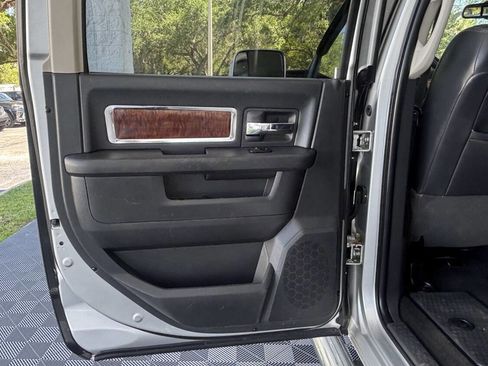 Used 2011 RAM 3500 Laramie AWD/4WD image 17