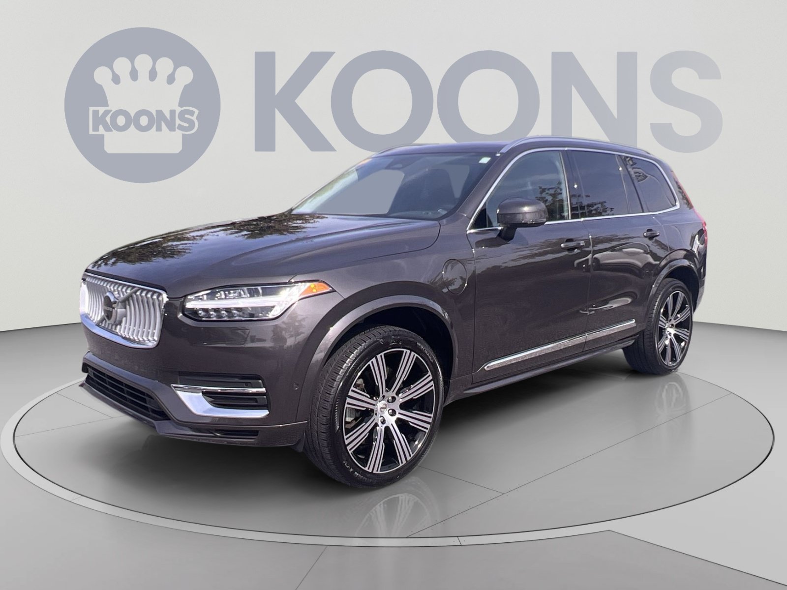 Certified 2025 Volvo XC90 T8 Plus w/ Protection Package AWD/4WD image 1