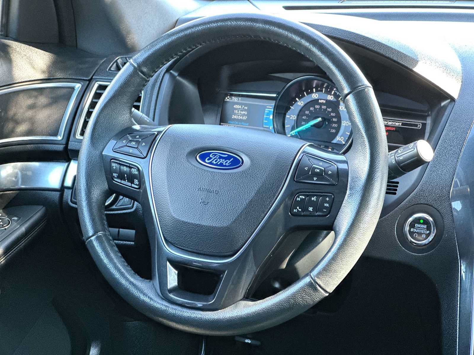 Used 2018 Ford Explorer Limited w/ Ford Safe & Smart Package AWD/4WD image 27
