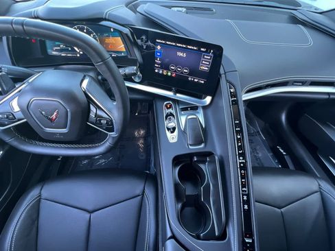 Used 2023 Chevrolet Corvette Stingray Coupe w/ Z51 Performance Package image 4