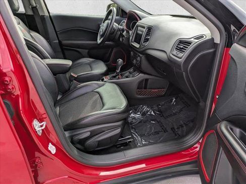 Used 2018 Jeep Compass Trailhawk image 20