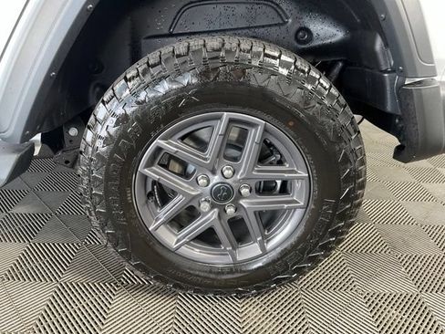 Used 2026 Jeep Wrangler Unlimited Sport AWD/4WD image 10