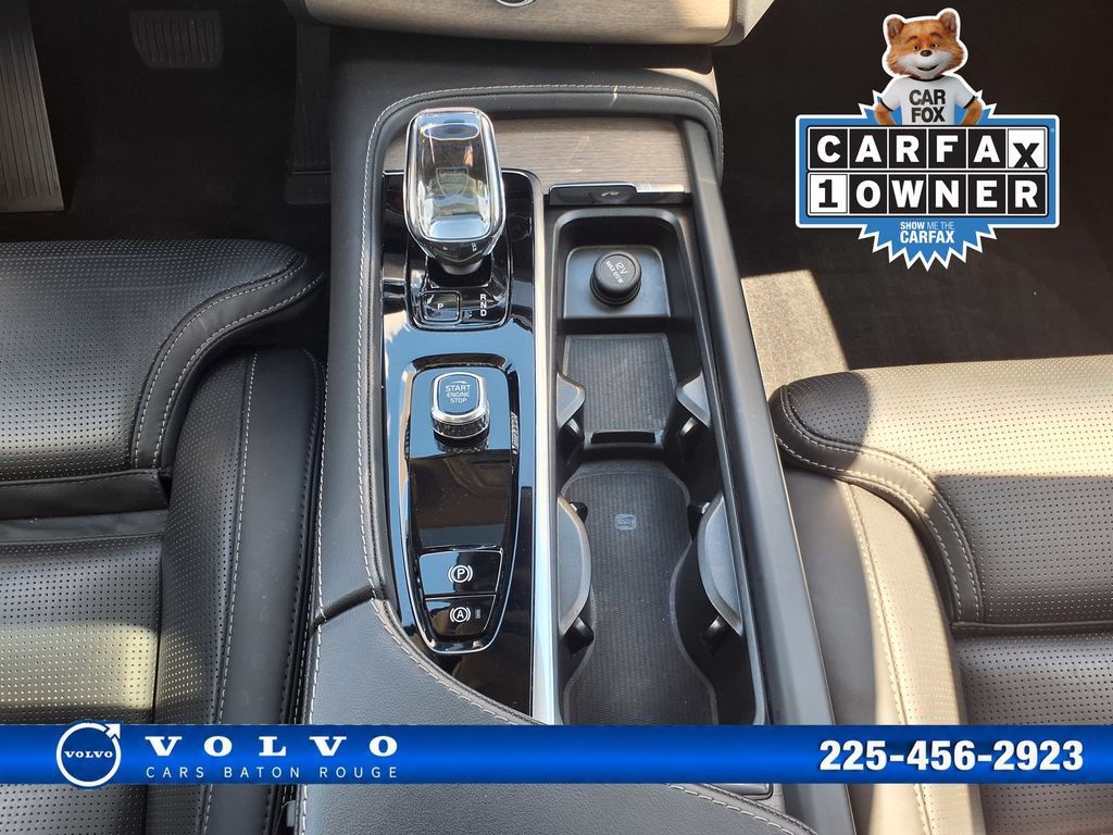 Certified 2024 Volvo XC90 B6 Ultimate w/ Protection Package Premier AWD/4WD image 35