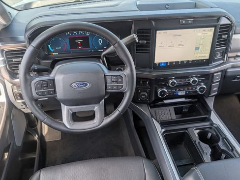 Used 2025 Ford F250 Lariat w/ Black Appearance Package AWD/4WD image 12