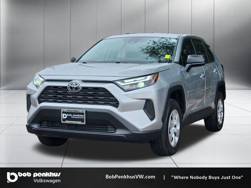 Used 2024 Toyota RAV4 LE AWD/4WD image 23
