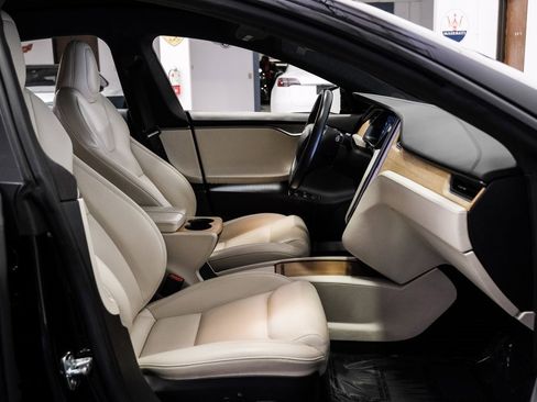 Used 2020 Tesla Model S Long Range Plus image 38