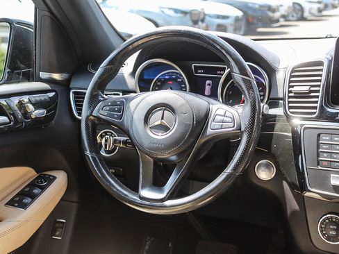 Used 2017 Mercedes-Benz GLS 450 4MATIC image 13