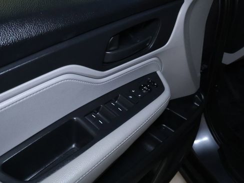 Used 2020 Honda Odyssey EX image 12