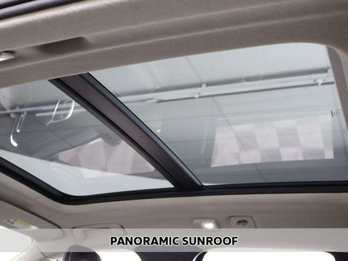 Used 2023 Volvo XC40 B5 Plus w/ Protection Package Premier image 6