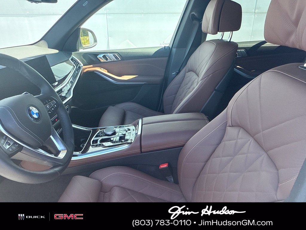 Used 2025 BMW X5 xDrive50e w/ Climate Comfort Package AWD/4WD image 6