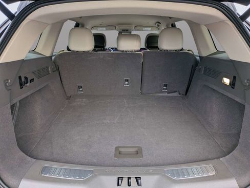 Used 2024 Lincoln Nautilus Premier AWD/4WD image 18
