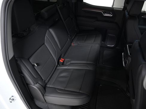 Used 2026 GMC Sierra 1500 Denali AWD/4WD image 18