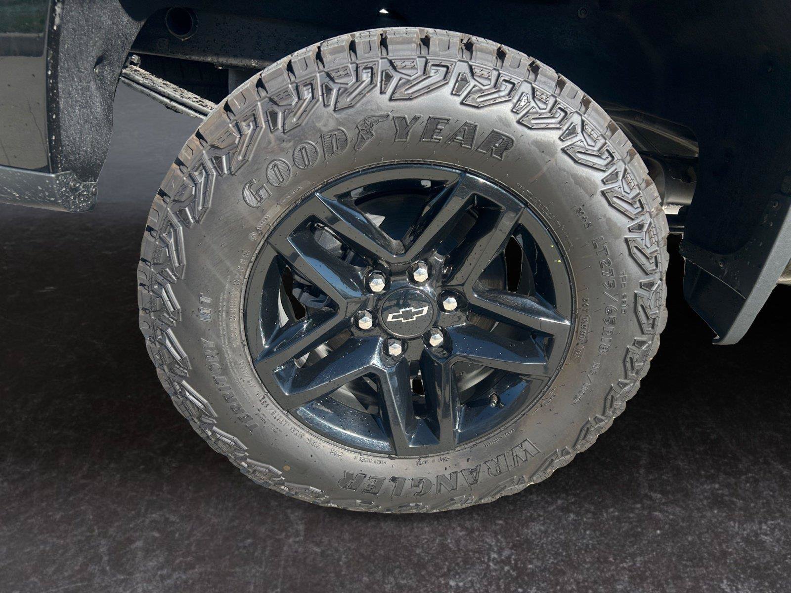 Used 2024 Chevrolet Silverado 1500 LT Trail Boss w/ Convenience Package II AWD/4WD image 24