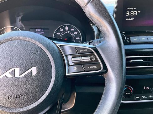 Used 2023 Kia Seltos S w/ Navigation Package FWD image 24